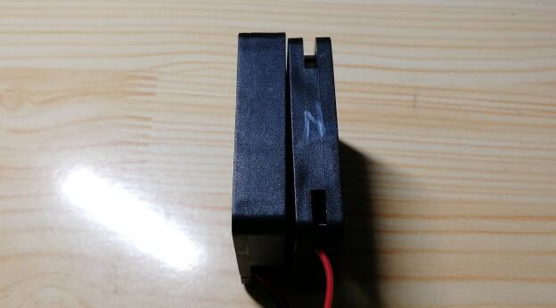 側麵.jpg 側麵.jpg